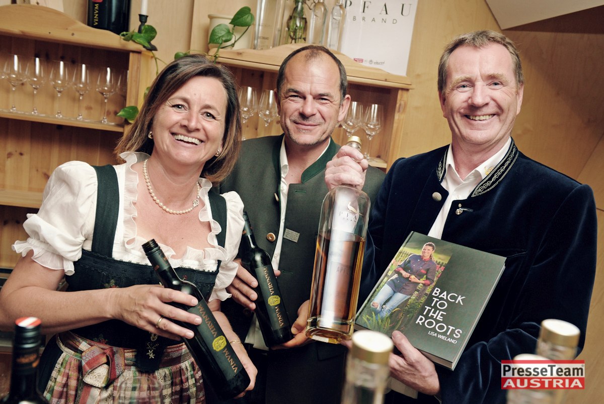 “Back to the roots” - Die gebürtige Hüttenbergerin und Starköchin Lisa Wieland präsentierte ihr erstes Kochbuch in Knappenberg! 29