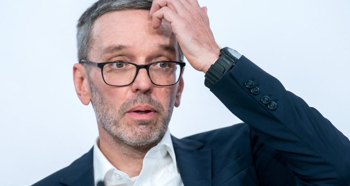FPÖ fordert Stopp von „Testzwang“
