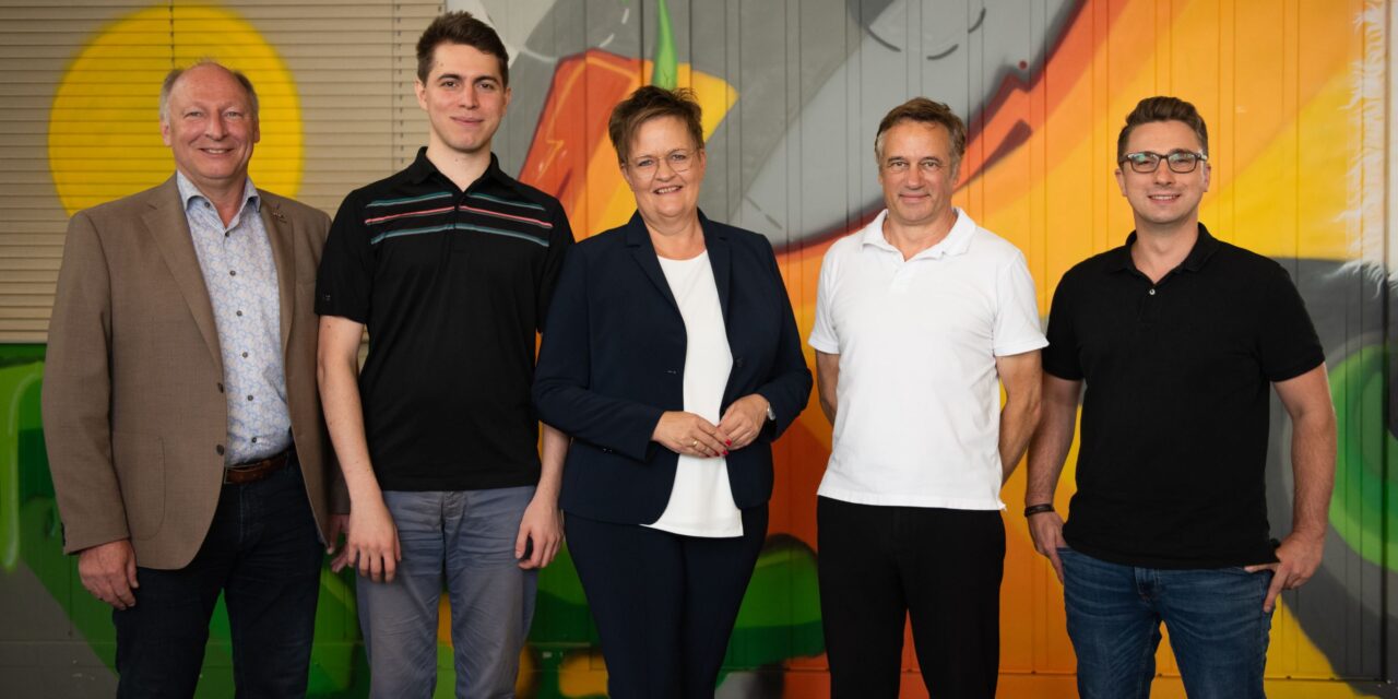 „Junioruni Austria’s Mädchen Sommercamp Fasziniert mit Minecraft-Welt“