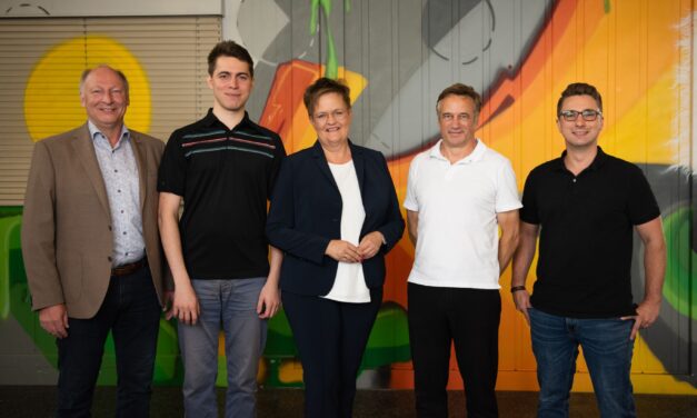 „Junioruni Austria’s Mädchen Sommercamp Fasziniert mit Minecraft-Welt“